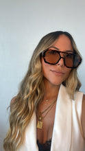 Load image into Gallery viewer, Tortoise Frame/Light Brown Lens Sunglasses
