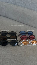 Load image into Gallery viewer, Oval Frame Sunglass
