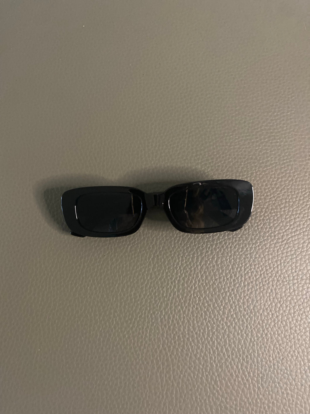 Black Isa Sunglasses