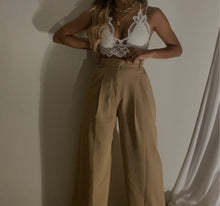 Load image into Gallery viewer, Valentina Top
